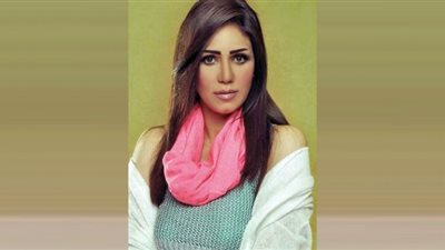 إيناس عزالدين تخطف الأنظار بجمالها في أحدث سيشن (صور)