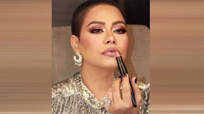 شيرين عبدالوهاب تستعد لعمل ماركة مكياج طبيعية (تفاصيل)