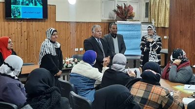 وكيل تعليم دمياط يتفقد التدريب التنشيطي لكوادر رياض الأطفال على نظام التعليم الجديد