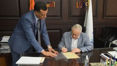 محافظ الأقصر يعتمد تنسيق الشهادة الاعدادية للقبول بالثانوية العامة بـ227 درجة