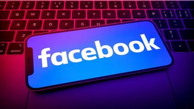 Facebook يضيق الخناق على المراجعات الوهمية والمدفوعة