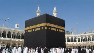 أسعار وضوابط السفر لأداء عمرة رجب