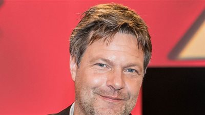 وزير الاقتصاد الألماني: كل العقوبات على الطاولة فيما يتعلق بأزمة أوكرانيا