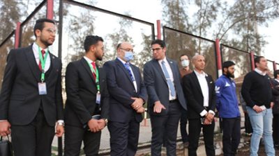 نائب رئيس جامعة المنصورة يتفقد الأنشطة الترفيهية والرياضية