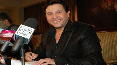 هل تنازل هاني شاكر عن الجنسية المصرية لهذا السبب؟.. نقيب الموسيقيين يكشف الحقيقة (فيديو)