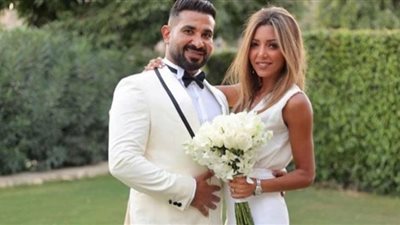 ببالونة ومنطاد.. أحمد سعد وزوجته يكشفان عن نوع مولودهم الجديد