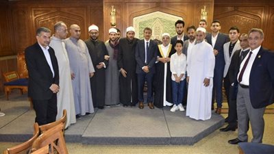 توزيع مؤلفاته على المعزيين| كبار العلماء والصحفيين فى عزاء الدكتور شعبان إسماعيل