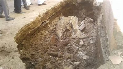 محافظ بني سويف يتابع هبوط جزئي محدود بأحد شوارع قرية الزاوية بالواسطى