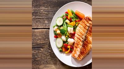 جددي سفرتك.. طريقة عمل سمك فيليه بصوص الصويا والعسل