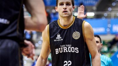 قائد بورجوس: مواجهة الزمالك حاسمة في مونديال أندية السلة