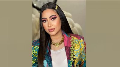 بوسي تتألق بالذهبي ومتابع: الجواز بيحلي