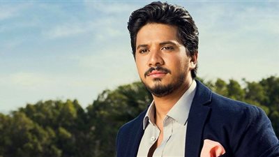 أغاني نار.. استعدادات مصطفى حجاج للمشاركة في موسم الصيف (تفاصيل)