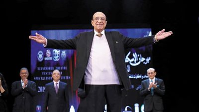 جلال الشرقاوى ملك المسرح السياسى الذى خذله هولاكو