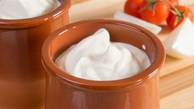 فوائد القشدة الحامضة للجسم