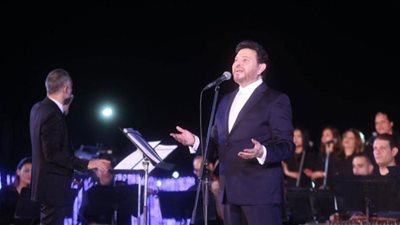 هاني شاكر يتألق بمهرجان السويس الأول للموسيقى والغناء.. صور