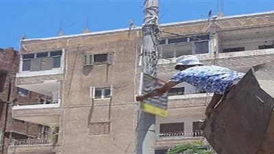 حملات مكثفة بمراكز ومدن الشرقية لرفع وإزالة الإعلانات غير المرخصة