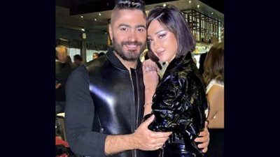 بسمة بوسيل تستعرض أناقتها برفقة تامر حسني (صور)