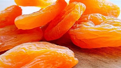 دراسة: المشمش المجفف يساعد في تقليل أعراض ارتفاع ضغط الدم