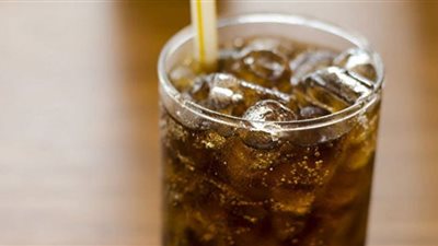 نوعان شائعان من المشروبات يزيدان من خطر الإصابة بارتفاع ضغط الدم