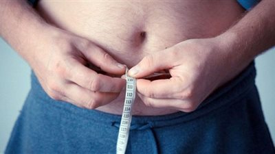 ثلاثة أطعمة تساعد على حرق دهون البطن