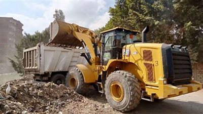 محافظ الشرقية: رفع ناتج تطهير الترع والمخلفات من جانبي طريق عزبة النجدي