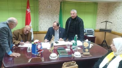 مواطن يتبرع بقطعة أرض لبناء مدرسة بكفر أيوب في بلبيس