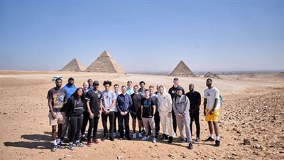 فريقي بورجوس وليكلاند سيتي لكرة السلة يزوران الأهرامات