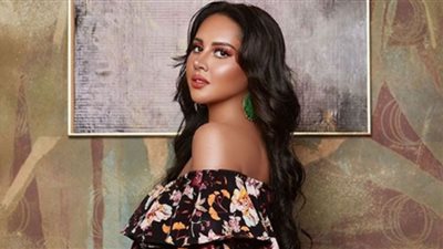 بالأسود...ياسمين رئيس تخطف الأنظار(صورة)