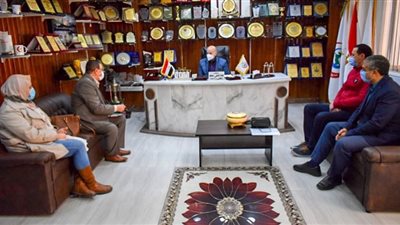 وكيل صحة الشرقية يجتمع بإدارة كبدههيا لمناقشة خطة تشغيل المستشفي