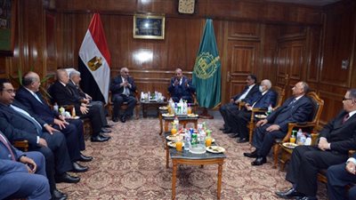 محافظ القليوبية ورئيس قضايا الدولة يفتتحان الدورة التدريبية للعاملين بإدارات الشئون القانونية والأملاك والعقود