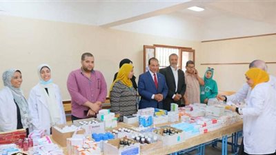 فحص وعلاج 1255 مواطن بقافلة جامعة طنطا بقرية تفهنا العزب بالغربية