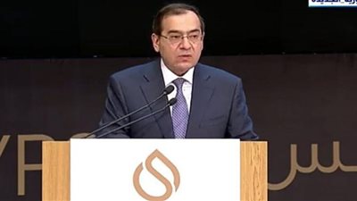 الملا: صادرات قطاع البترول قفزت إلى 13 مليار دولار في 2021