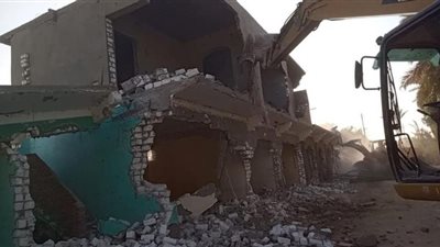 مركز المنيا .. يزيل 35 حالة تعدِِ للبناء المخالف على أملاك الدولة