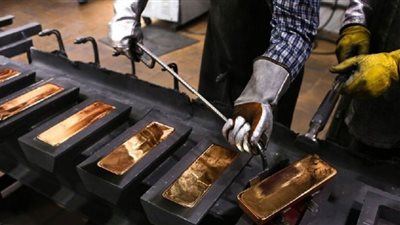 الكرملين يعلق على اعتزام الغرب حظر الذهب الروسي