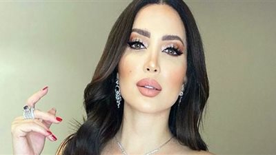 نسرين طافش تسحب البساط من نجمات الفن في عيد الحب 2022