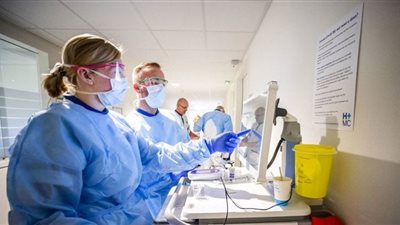 ارتباط محتمل بين لقاحات كوفيد واضطرابات الدورة الشهرية يدفع إلى التحقيق!