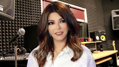 سميرة سعيد تروّج لأحدث أغانيها في 2022..فيديو