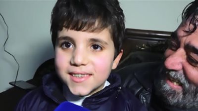 بعد تحريره.. الطفل فواز القطيفان يروي تفاصيل تعذيبه