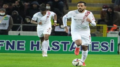 كهربا بالتشكيل الأساسي لـ هاتاي سبور بالدوري التركي