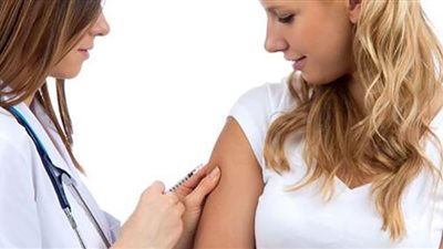 أمل جديد.. التطعيم ضد الإنفلونزا يحمي من الإصابة بمرض لا علاج له