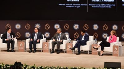 طارق الملا: تحديات صناعة البترول والغاز الطبيعى يمكن التغلب عليها بالتعاون والحوار