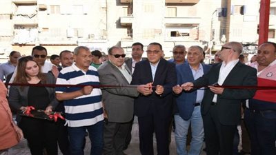 محافظ الشرقية يشيد بتعاون التجار واستجابتهم لمعارض تخفيض الأسعار