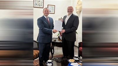 السفير المصري في بنما سيتي يستقبل المدير العام للمنطقة الحرة في كولون
