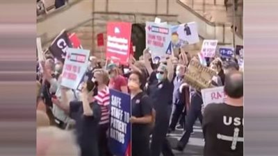 شاهد.. إضراب آلاف الممرضين في أستراليا بسبب تدني الأجور