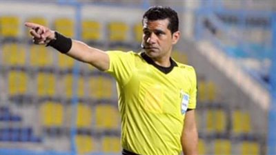 محمود البنا حكمًا لمباراة الأهلي وسموحة بالدوري