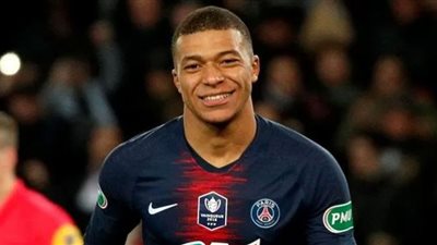 مبابي يؤكد سعادته بالتواجد مع سان جيرمان