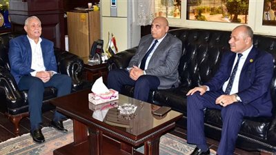 تدريب 235 موظف في دورة الدراسات الاستراتيجية والأمن القومي بالأقصر