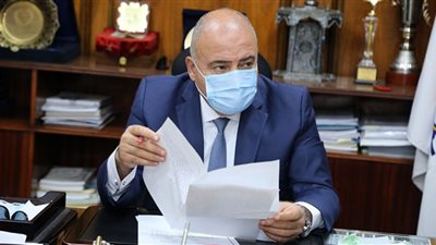 محافظ قنا: ندرس تغيير خط الصرف المتهالك سبب أزمة المياه