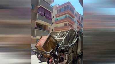 حملة نظافة موسعة ورفع ١٢٣ طن من التراكمات والمخلفات يومياً بمدينة سفاجا