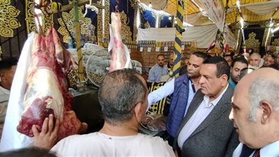 محافظ البحيرة يفتتح معرض المواد الغذائية واللحوم للعيد الاضحى بشبراخيت